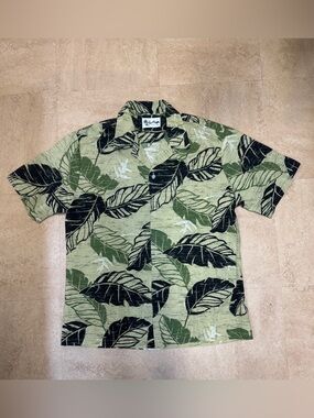 Howie Made In Hawaii Short Sleeve Button Down Shirt Est Large